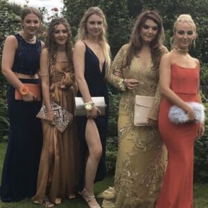 Girls’ Prom Photo Turns Heads After People Spot Small Detail