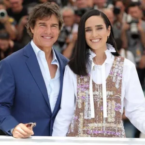 15 years after divorce, Tom Cruise, 61, has ‘made things official’ with new girlfriend – and you might recognize her..